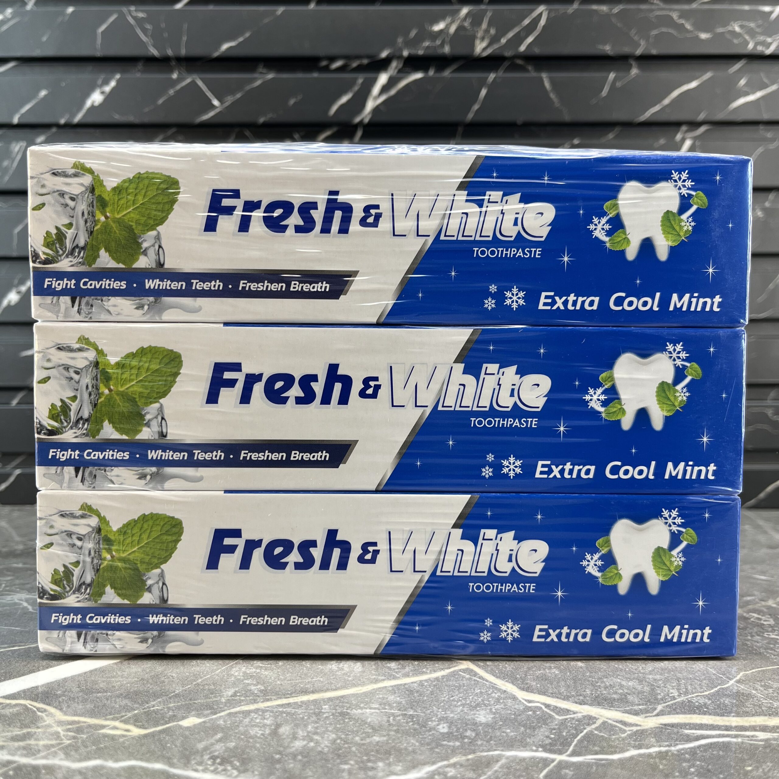 IMG_5454 فروش عمده خمیردندان فرش اند وایت مدل Extra Cool Mint حجم 160 گرم - Image 1