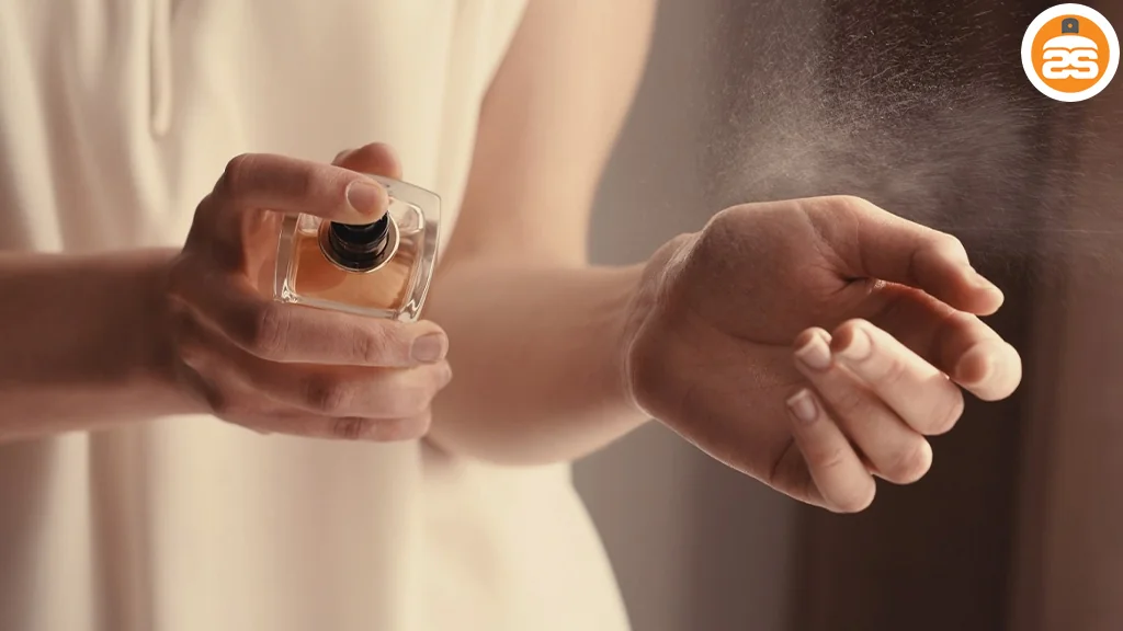 اسپری بدن و عطر چه تفاوت هایی با هم دارند؟